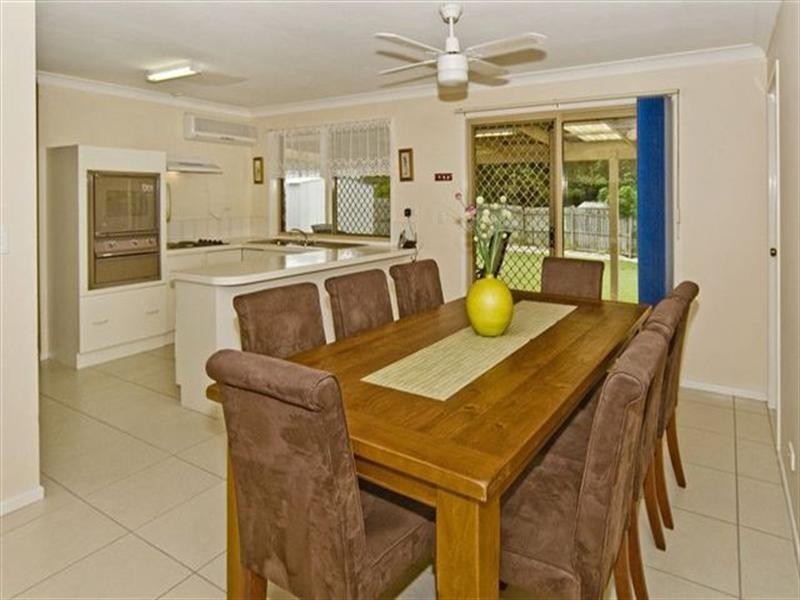 37 Samantha Street, Boronia Heights QLD 4124