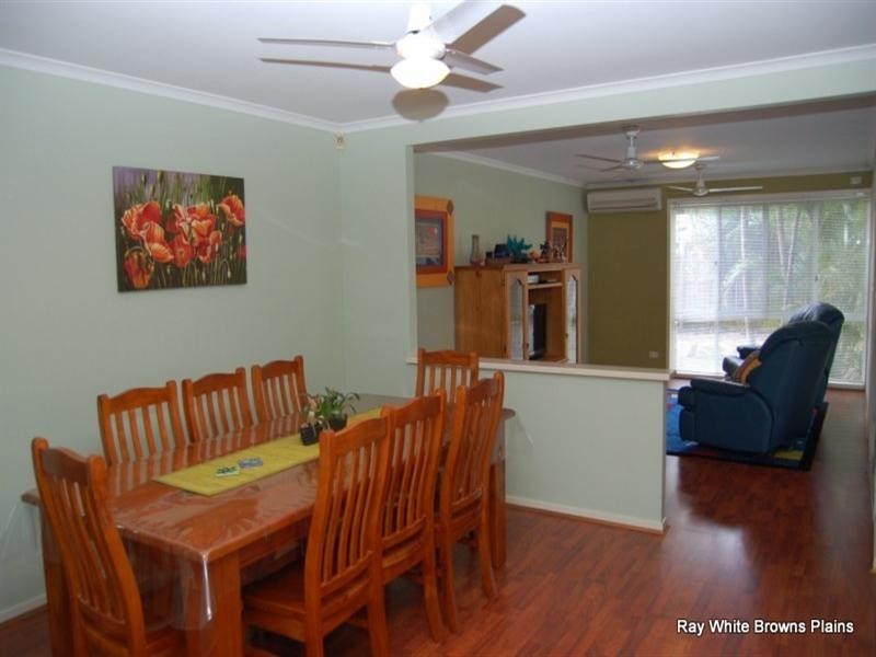 6 Redash Court, Regents Park QLD 4118