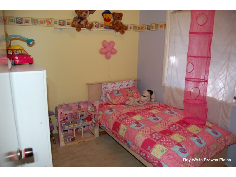 1 Watling Street, Hillcrest QLD 4118