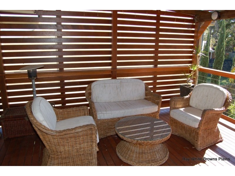 1 Watling Street, Hillcrest QLD 4118