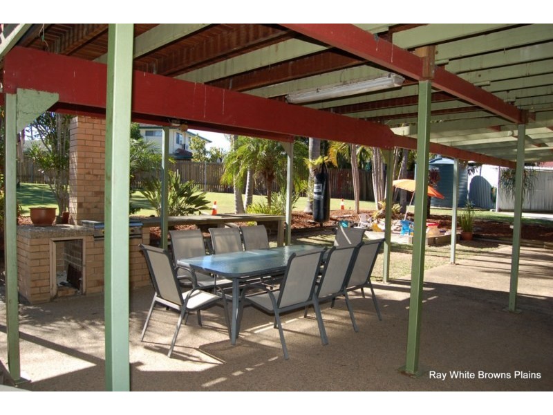 1 Watling Street, Hillcrest QLD 4118