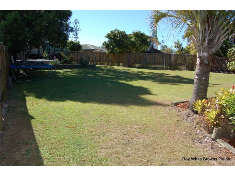 1 Watling Street, Hillcrest QLD 4118