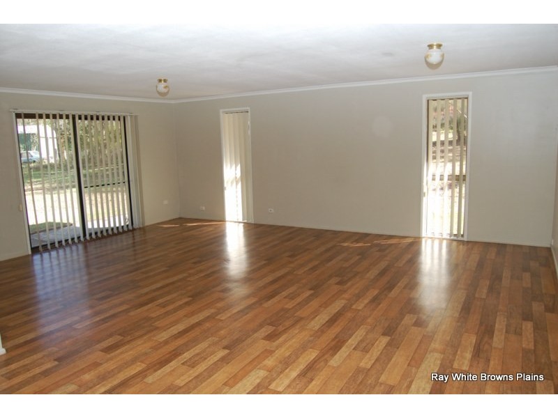 259 Clifton Drive, North Maclean QLD 4280