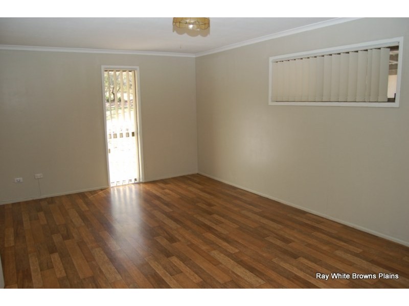 259 Clifton Drive, North Maclean QLD 4280