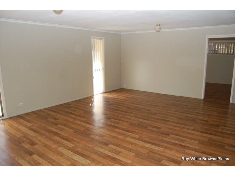 259 Clifton Drive, North Maclean QLD 4280