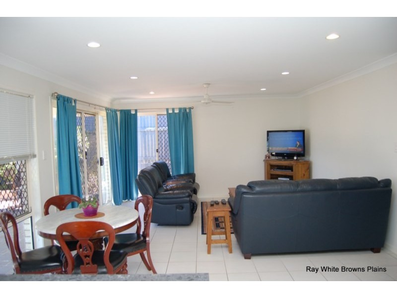 16 Blessing Place, Boronia Heights QLD 4124