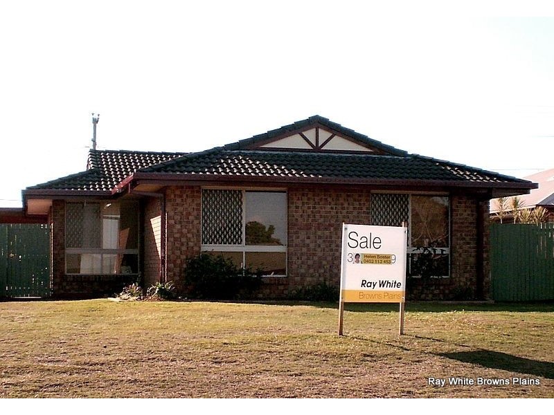 2 Hillview Drive, Hillcrest QLD 4118