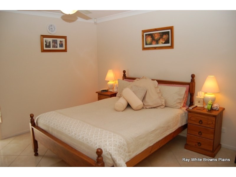 69-71 Eildon Close, Munruben QLD 4125