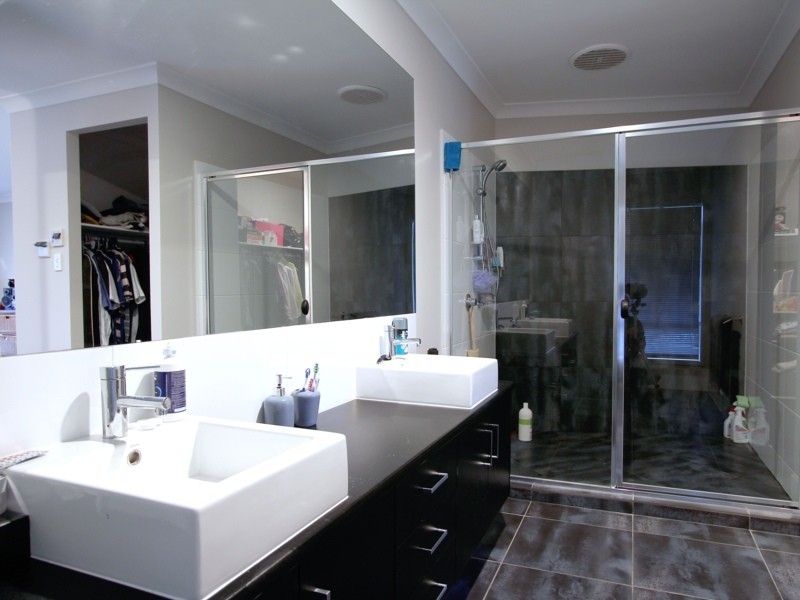 78 Red Gum Road, New Beith QLD 4124