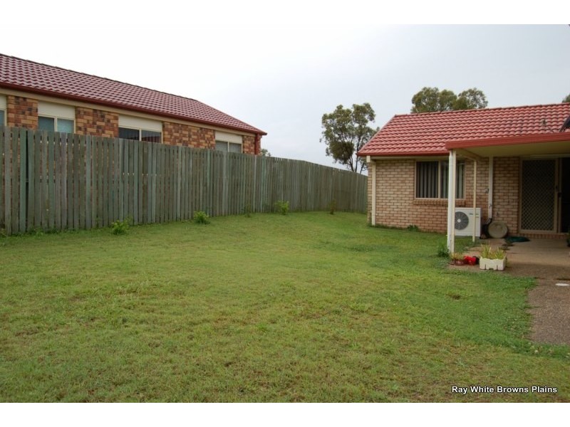 70 Murrumbidgee Street, Hillcrest QLD 4118