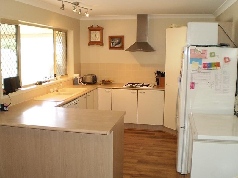 5 Bixby Court, Boronia Heights QLD 4124