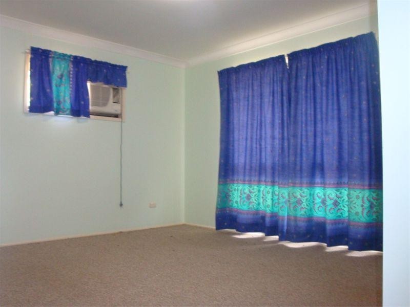 Regents Park QLD 4118