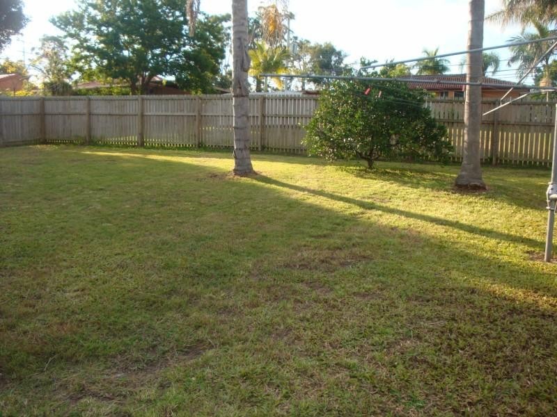 Regents Park QLD 4118