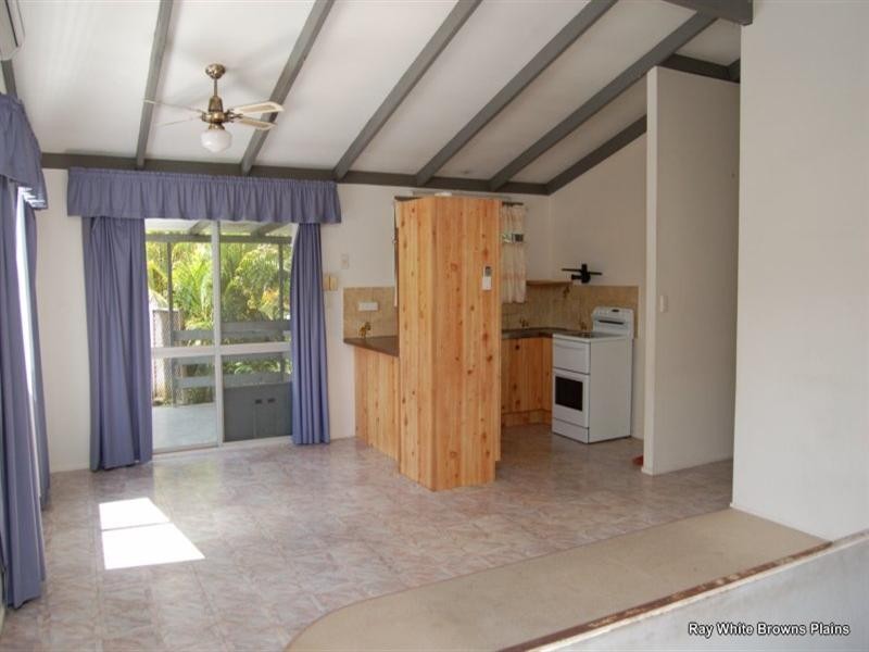 16 Parkland Avenue, Browns Plains QLD 4118