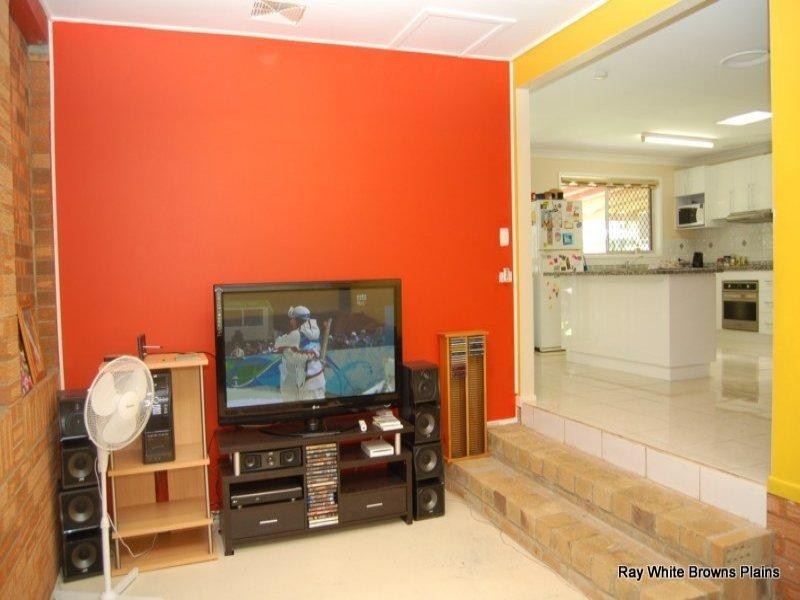 25 Flinders Crescent, Boronia Heights QLD 4124