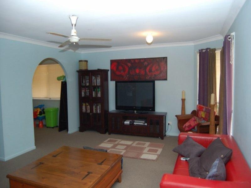 6 Samantha Street, Boronia Heights QLD 4124