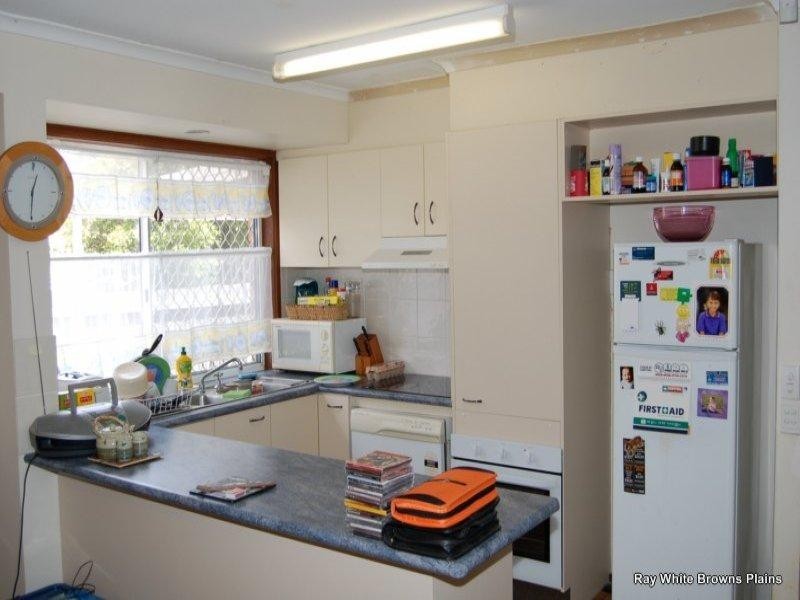 49 Owens Crescent, Regents Park QLD 4118