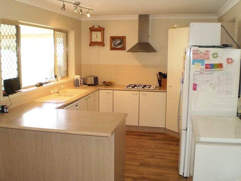 5 Bixby Court, Boronia Heights QLD 4124