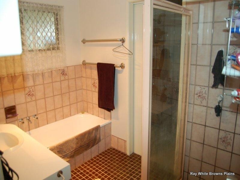 24 Devine Street, Marsden QLD 4132