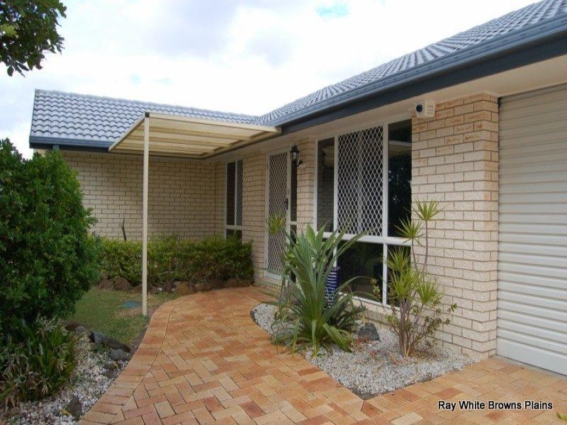 6 Redash Court, Regents Park QLD 4118