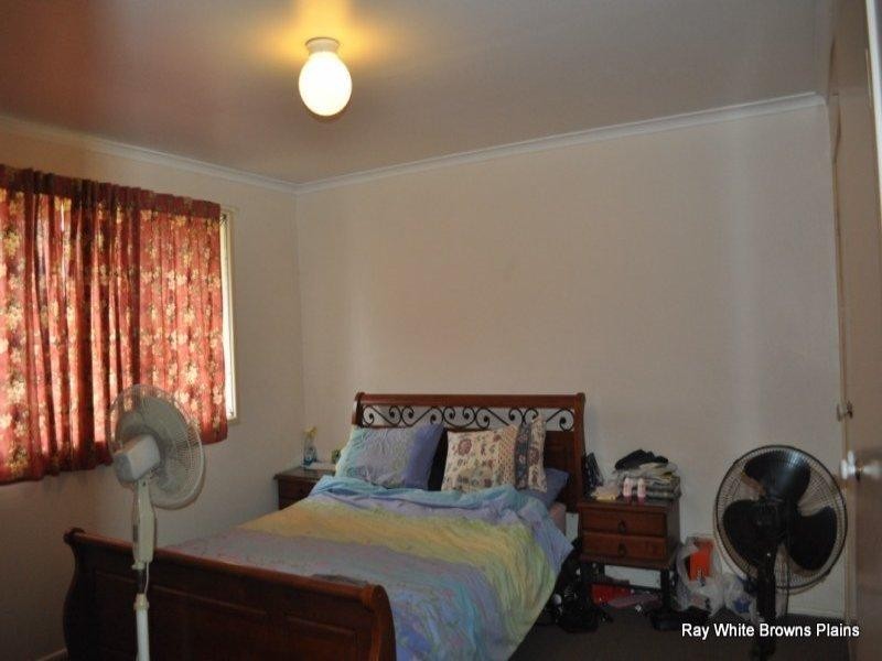 31 Green Road, Park Ridge QLD 4125