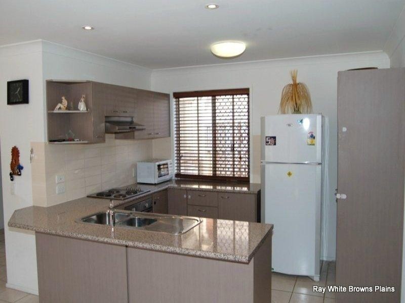 17 Tennessee Way, Berrinba QLD 4117