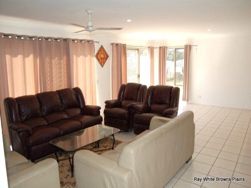 17 Tennessee Way, Berrinba QLD 4117