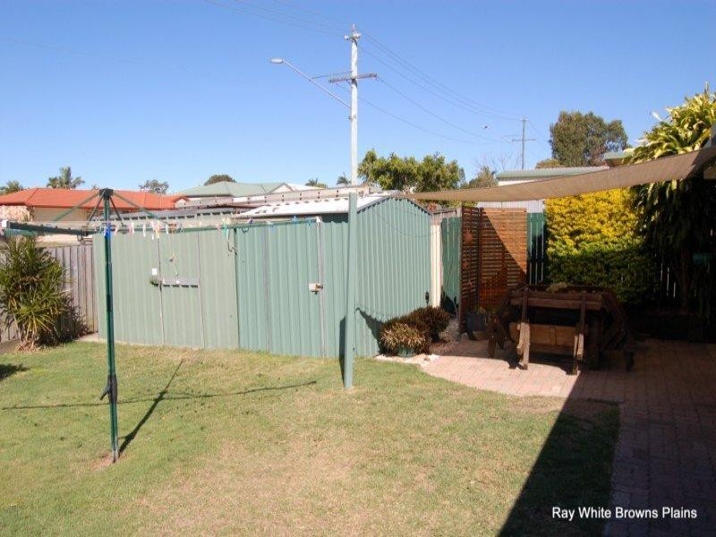 56 Bottlebrush Drive, Regents Park QLD 4118