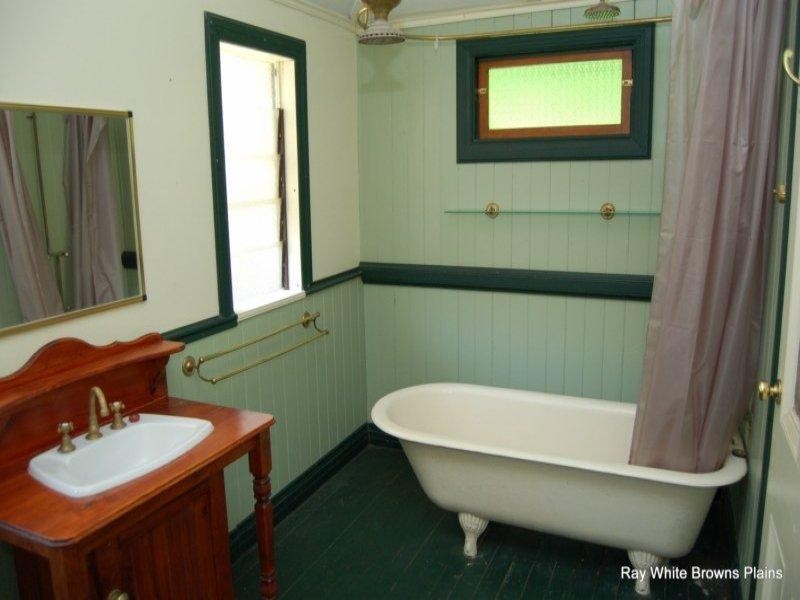 24 Coronation Road, Boronia Heights QLD 4124