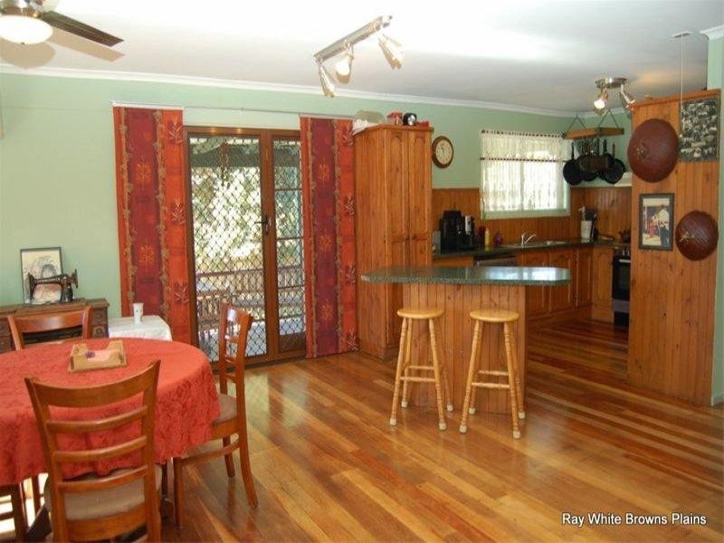 7 Fleur Street, Woodridge QLD 4114