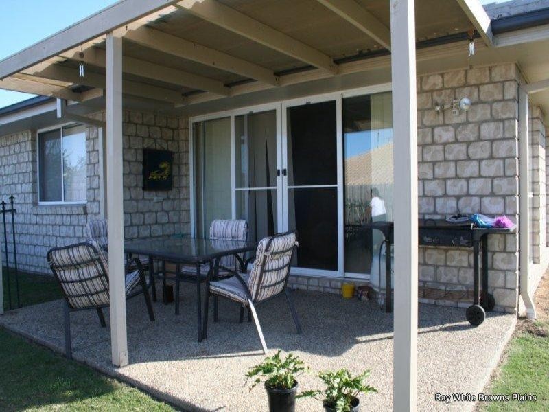8 Selina Court, Marsden QLD 4132