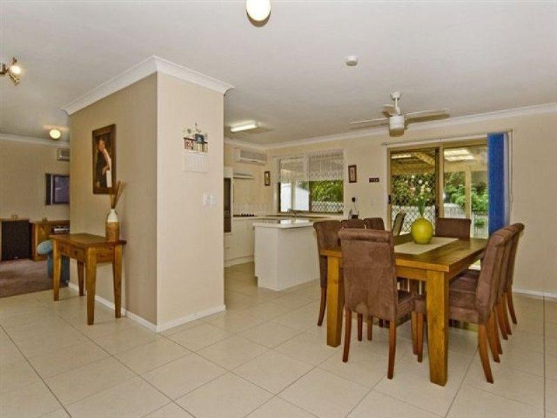 37 Samantha Street, Boronia Heights QLD 4124