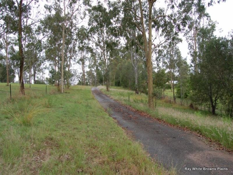 123 Clifton Drive, North Maclean QLD 4280