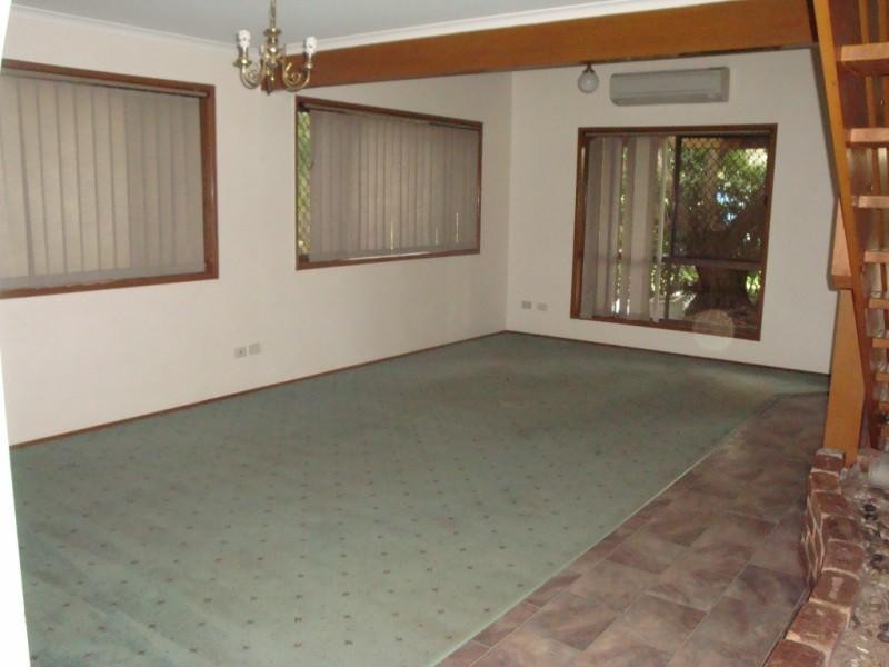 Regents Park QLD 4118