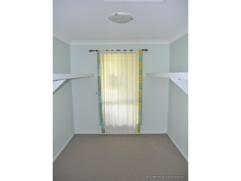 37 Gordonia Drive, Regents Park QLD 4118