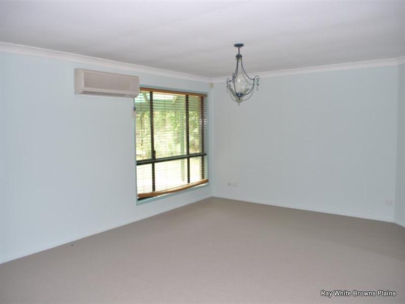 37 Gordonia Drive, Regents Park QLD 4118