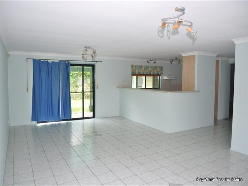 37 Gordonia Drive, Regents Park QLD 4118