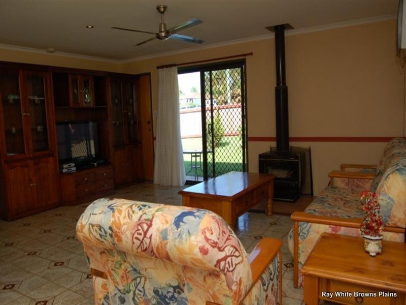 1 Matson Avenue, Regents Park QLD 4118