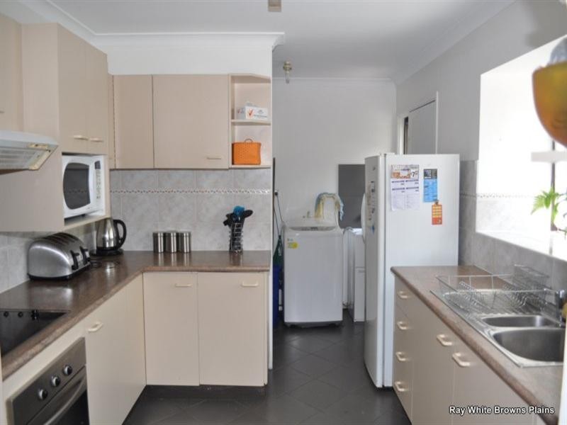 50 Vansittart Road, Regents Park QLD 4118