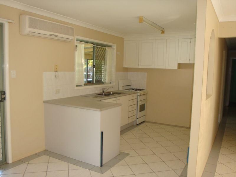 Regents Park QLD 4118