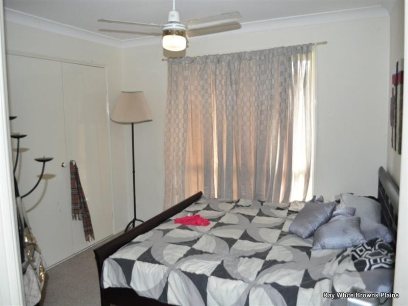 9 Highbury Drive, Crestmead QLD 4132