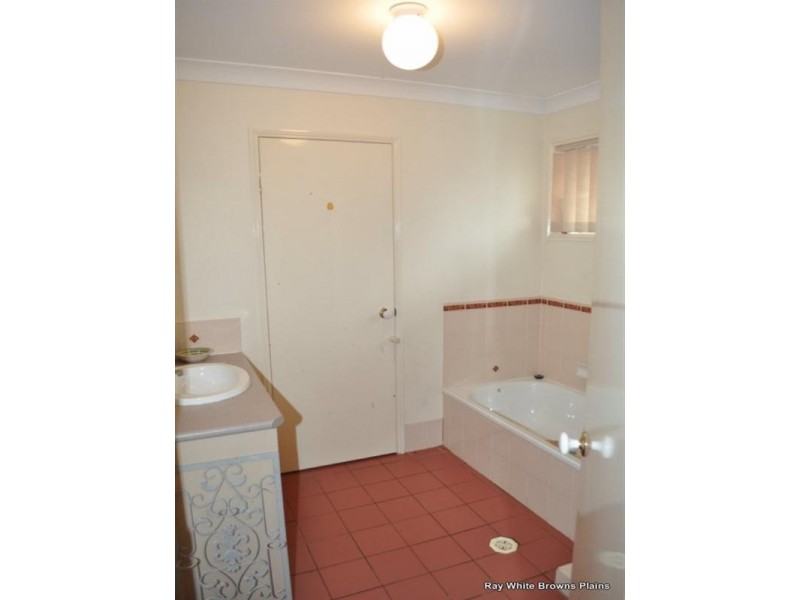 9 Highbury Drive, Crestmead QLD 4132