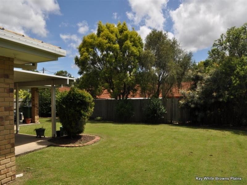 4 Aronia Court, Regents Park QLD 4118