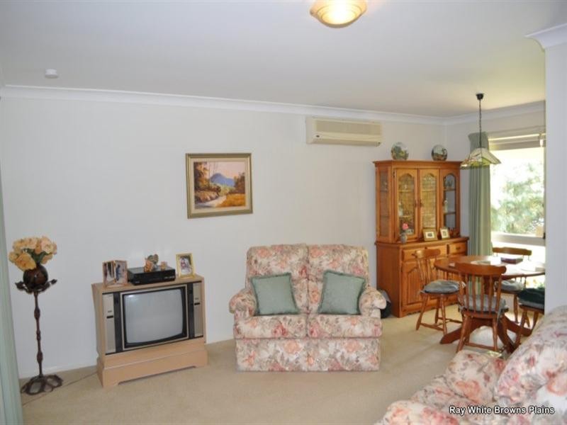 4 Aronia Court, Regents Park QLD 4118