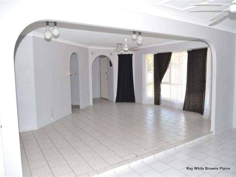 6 Piper Court, Boronia Heights QLD 4124