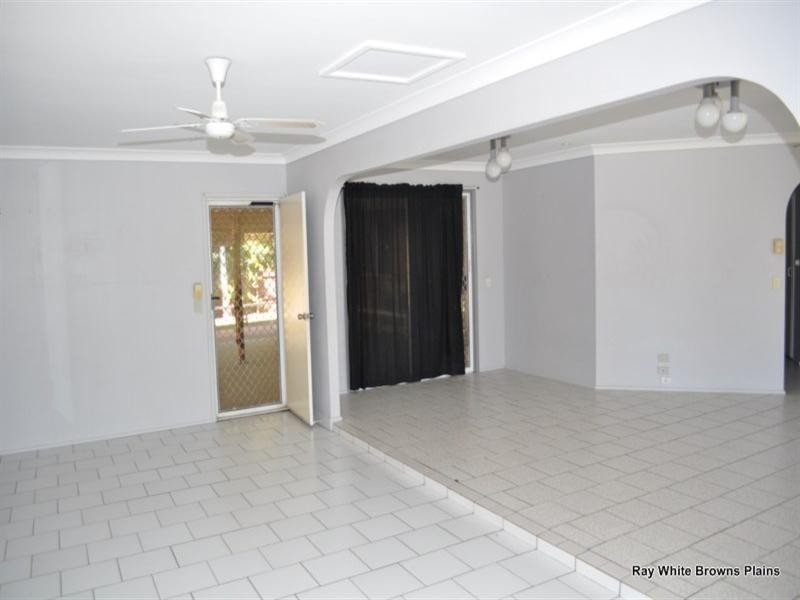 6 Piper Court, Boronia Heights QLD 4124