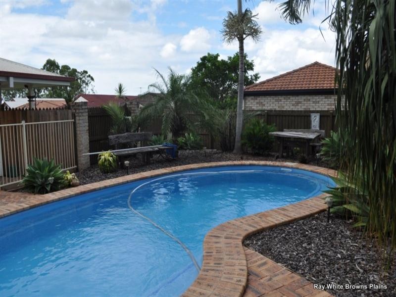 5 Kookaburra Court, Loganlea QLD 4131
