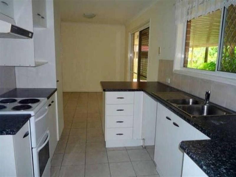 19 Penfold Street, Hillcrest QLD 4118