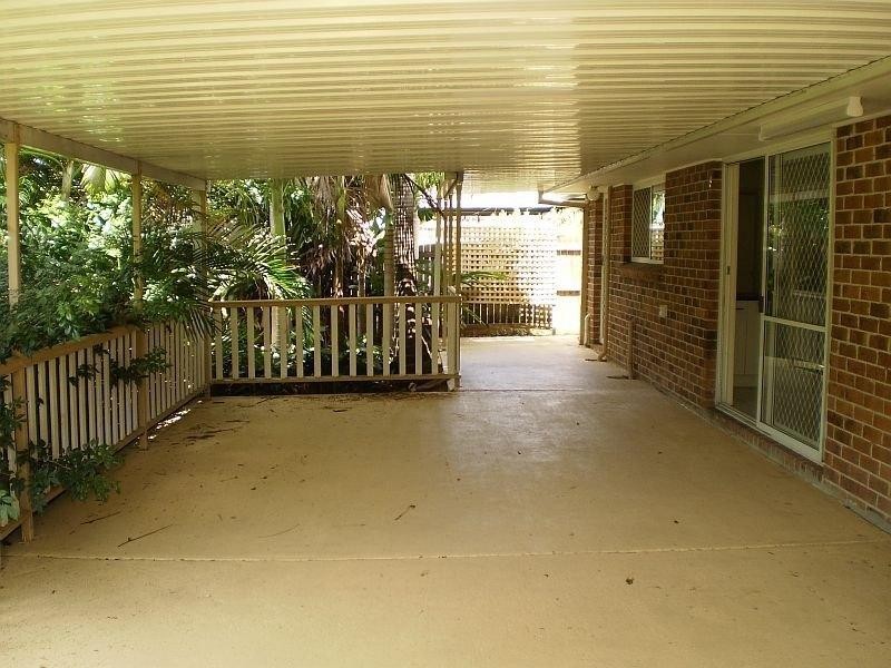 19 Penfold Street, Hillcrest QLD 4118