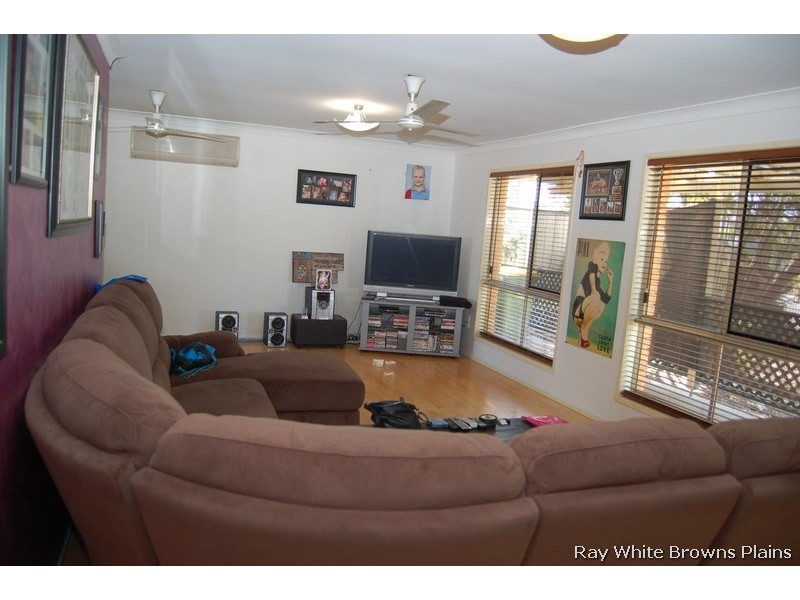 26 Pinnington Street, Crestmead QLD 4132